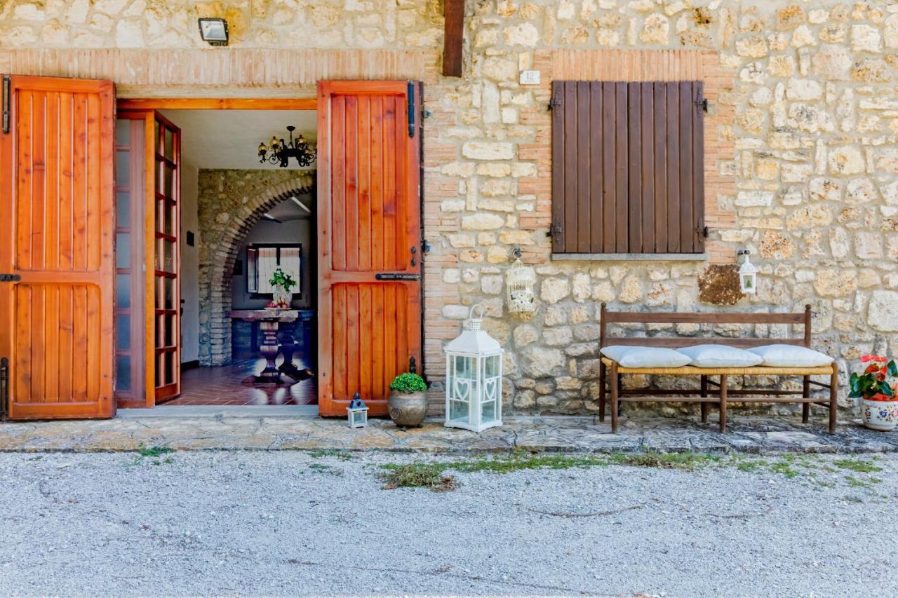 Gorgeous 2-Storey Villa With A Large Private Pool トーディ エクステリア 写真