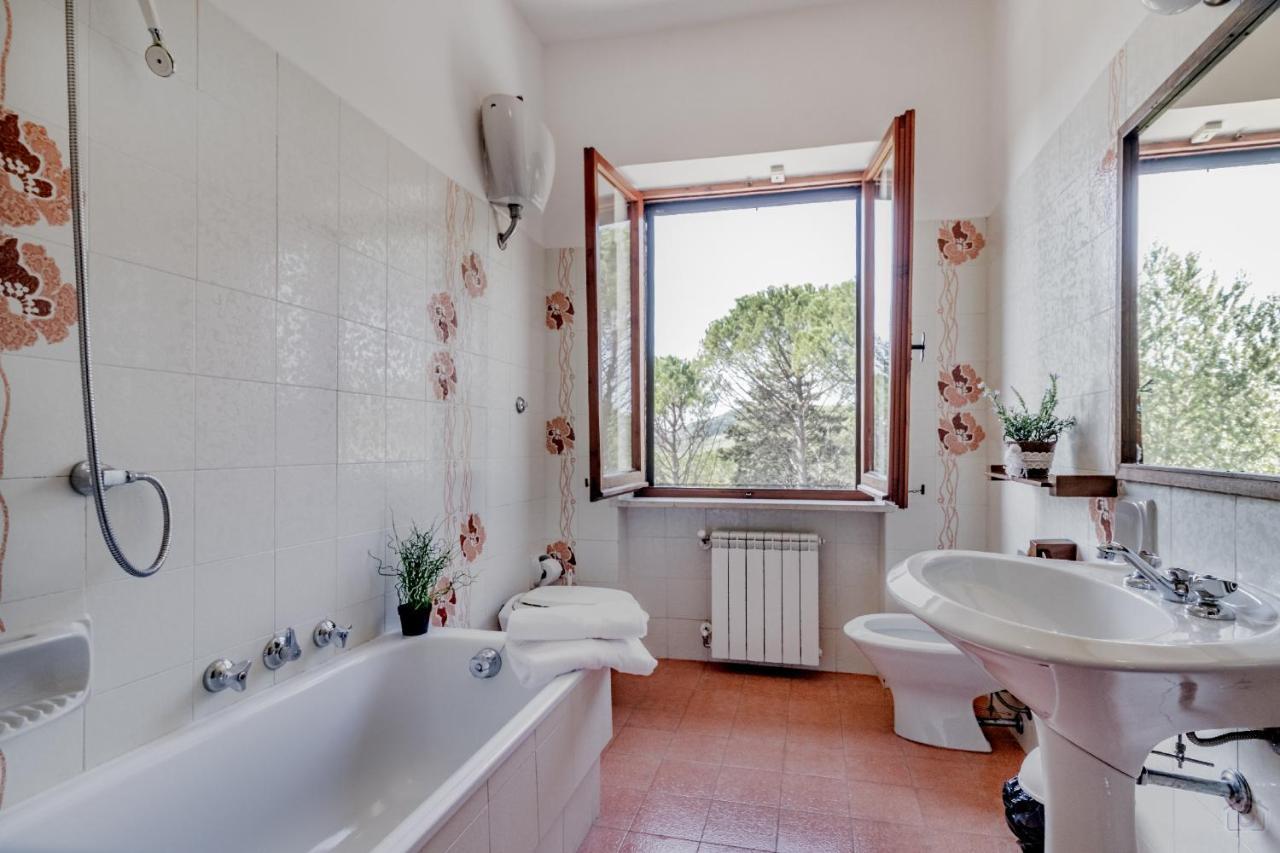 Gorgeous 2-Storey Villa With A Large Private Pool トーディ エクステリア 写真